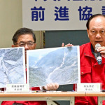 中央災害應變中心前進協調所協調官季連成(右)。（圖／行政院新聞傳播處提供）