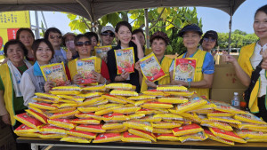 新竹市指澤宮「百斤米、一世情」慈善捐助活動登場。