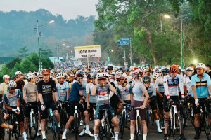 104公里挑戰組的選手們。（日管處提供）