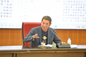 苗縣府召開縣務會議　鍾東錦：涉不當飼養犬舍研議撤照輔導改善
