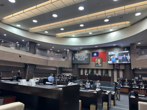 議員對交通觀光教育等都提出質詢建議。（記者扶小萍攝）