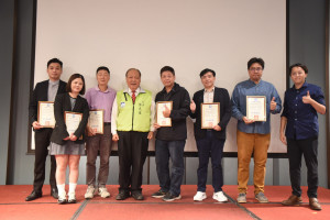 澎縣府表揚績優清潔人員　陳光復：公私協力推動綠生活