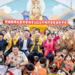 桃園市副市長蘇俊賓出席「國際佛光會中華總會桃竹苗區協會2025年會暨蔬食樂活三好家庭日」。