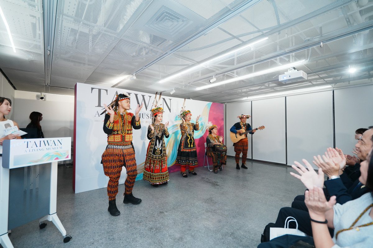 來自屏東縣瑪家鄉的娜麓灣樂舞劇團將於杜拜現場演出,詮釋臺灣原住民族的生命故事與文化精神,讓世界觀眾透過舞台表演感受臺灣多元文化的厚度與活力。(圖/中華民國博物館學會)