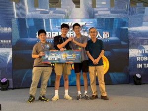 全國迷宮機器人競賽。林重鎣