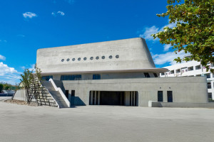 恆春文化中心劇場館11/15開幕　萬人牽手護古城點亮150年風華