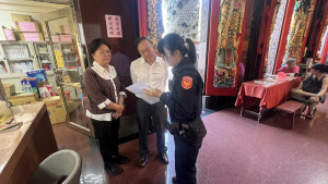 楊梅警提醒廟宇強化監控與防護措施。