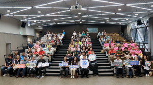 南投縣農業處舉辦農村再生執行成果展。（記者扶小萍攝）