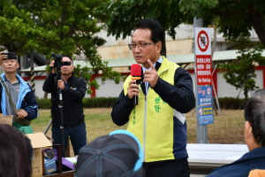 縣長參選人林世賢為基層村里鄰長發聲應提高建設經費建議權與福利。圖／記者鄧富珍翻攝