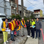 楊梅警偕慈善團體，助弱勢家庭度難關。