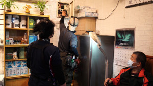 市府經發局、桃園區公所及台電三方多日通力合作、加班趕工，26日完成全數攤位通電。