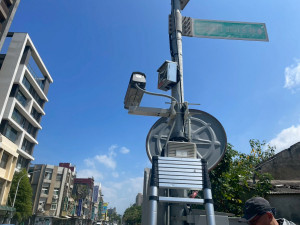 文教區固定式車牌辨識設備。