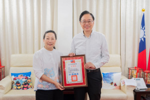 花蓮縣長徐榛蔚感謝張市長率領市府團隊於第一時間給予花蓮協助支援。