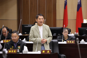 苗栗縣議會總質詢　鍾東錦強調行人安全最重要