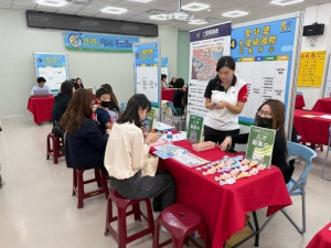 「2025年新竹地區現場徵才活動」集結21家優質企業、提供1,691個職缺。  （活動示意圖）