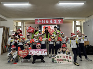 孩子們的到訪，為創世新竹院注入一股暖流。