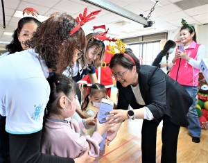 相信有愛就有奇蹟，家扶彰化發展學園慢飛天使圓夢迎聖誕。圖／記者鄧富珍攝