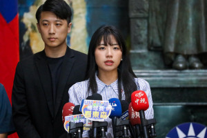 前中國國民黨發言人楊智伃（中）。（圖／資料照片，圖源：翻攝自楊智伃Facebook）