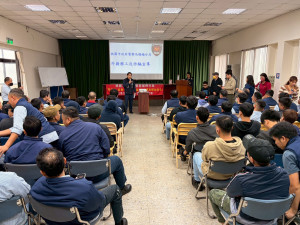 楊梅警深入廠區宣導，強化外籍移工防詐意識。