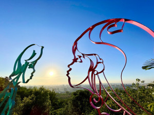 9號步道涼亭可眺望台中市景及浪漫夕陽