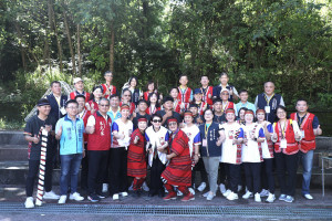 盧市長親臨谷關部落市集協助行銷