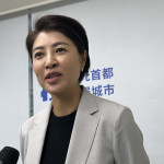 許縣長期望中央儘速執行立院通過的財劃法。（記者扶小萍攝）