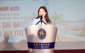 暨大國比系柳心詠從激烈的競爭中脫穎而出，獲選為114年外交部「國際青年外交大使」。（暨南大學提供）