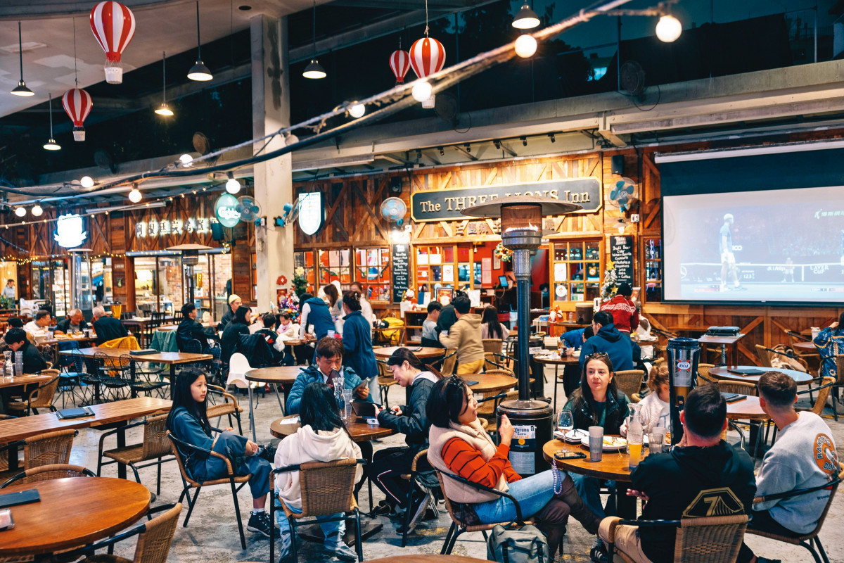 花博公園圓山園區因異國餐廳及餐酒館林立，成為民眾享受美食、放鬆休憩的絕佳去處。（攝影／蔡耀徵）