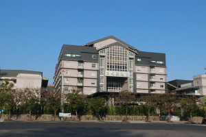 南投縣府秘書長和副秘書長16日同步到任。（記者扶小萍攝）