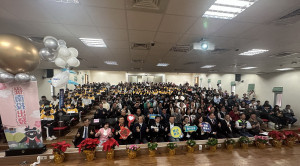 南投縣府寬列經費補助各級學校團體出國學習。（記者扶小萍攝）