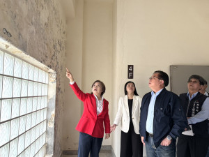 立法院經濟委員會赴台中考察梧棲農會文化產業大樓整修改善工程。