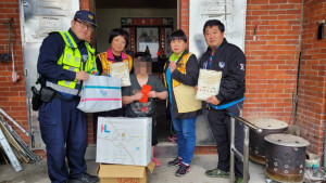 大溪警攜手佛光山關懷獨居弱勢。