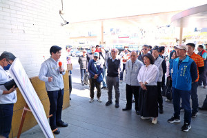 嘉義市長黃敏惠帶領市府團隊前往嘉義火車站及轉運中心視察春節疏運籌備狀況／嘉義市府提供