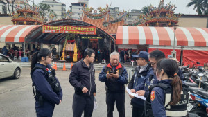 平鎮褒忠祠義民廟除夕起交管4天，警方建議這兩處停車最方便。