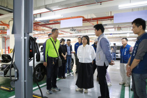 嘉義市長黃敏惠昨(13)日前往義昌公園視察首日營運狀況／嘉義市府提供