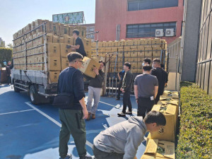 嘉義市、新北市攜手雲林，支持在地農產，媒合採購近千箱高麗菜力挺農民／翻攝照片