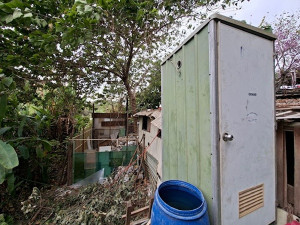 溪邊垃圾。林重鎣