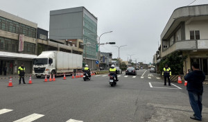 楊梅分局呼籲，配合員警疏導與管制，以維護選手及車隊安全。