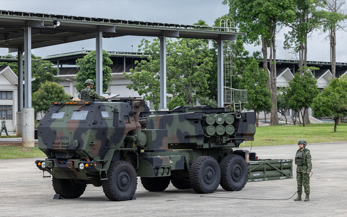 中國民國陸軍砲兵第58指揮部配備的海馬士多管火箭系統（HIMARS）。（圖／資料照片，圖源：總統府Flickr）