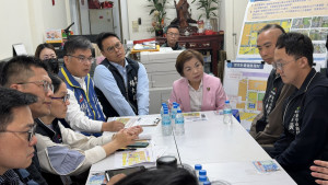 立委楊瓊瓔與台中市議員楊大鋐辦理國家住都中心興建中平安居社會住宅基地周邊都市計畫細部計畫、中平路計畫道路開闢及交通影響評估協調會議。