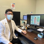 醫師說明。林重鎣