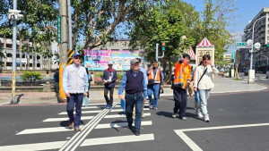 國土管理署組長蔡亦強率隊與各委員至嘉義市辦理「2026馬路好行」工程案件現地評比／嘉義市府提供