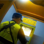 警員協助找車。林重鎣