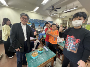 市議會教育文化委員會赴桃園市楊心國小交流考察營養午餐免費政策