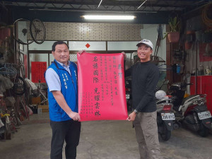 雲林在地影像創作者張宏誼的作品《拾年》，於「紐約國際電影獎」榮獲「最佳短片」、「最佳攝影」及「最佳獨立短片」三項殊榮／雲縣府提供