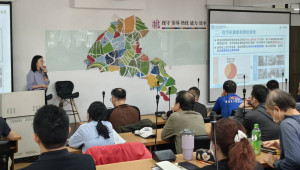 桃市環保局為落實公告事業土壤及地下水污染預防分級及源頭自主管理，舉辦「事業分級污染預防輔導說明會」。