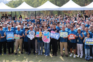 茂順密封元件公司近3千名員工與眷屬參與家庭日活動。（縣府提供）