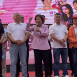 國民黨立委楊瓊瓔登台宣講，提出「媽媽市長2.0」接棒盧秀燕。