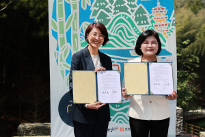 南投縣長許淑華與雲林縣長張麗善簽署合作意向書（MOU）。（南投縣府提供）