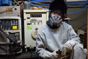 桃竹苗分署選手趙𤰳錙苦練戰勝天分，勇奪銲接金牌!